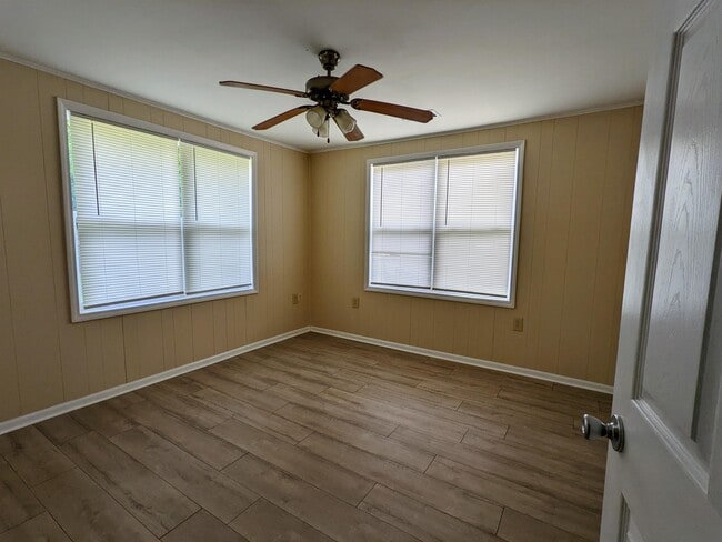 Building Photo - 315 Orange St