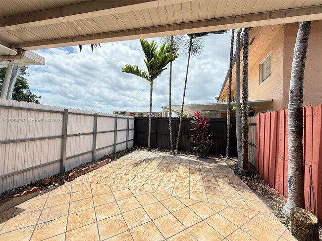 Building Photo - 8428 NW 103rd St