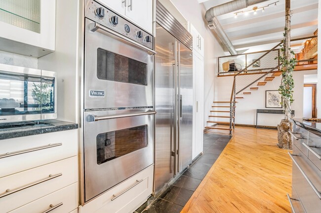 Building Photo - 1439 S Michigan Ave