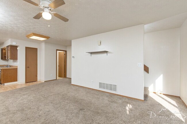 Building Photo - 6632 Stella Place