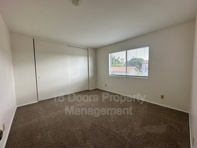 Building Photo - 1380-1384 Hygeia Ave - 1384