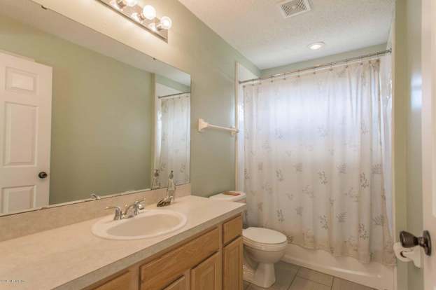 Building Photo - 12096 Coachman Lakes Way