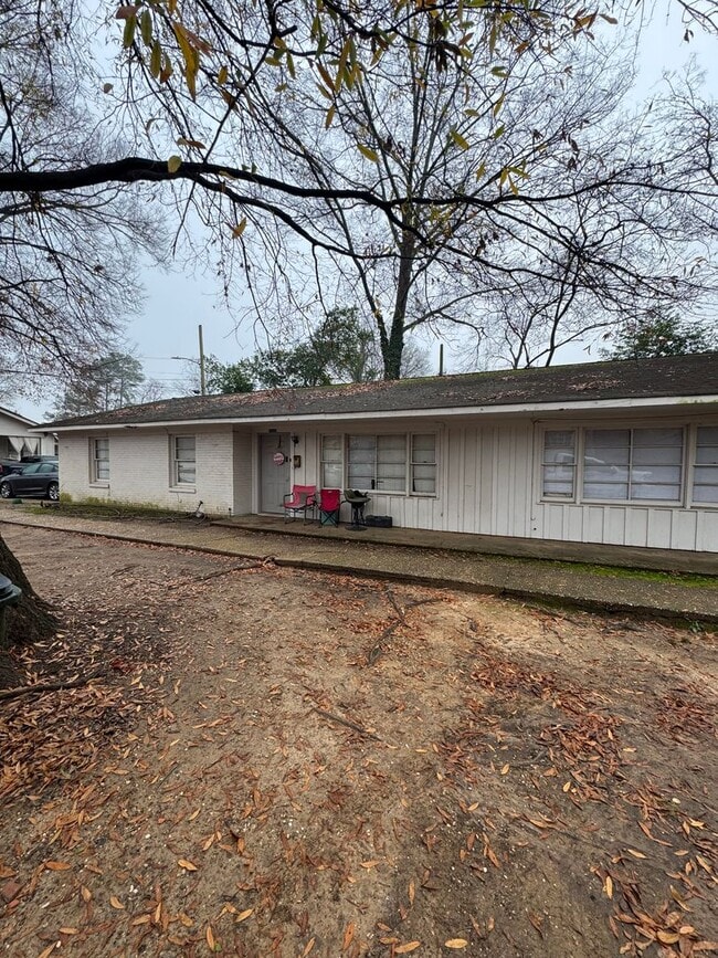 Building Photo - 2BR/1BA Downtown Tuscaloosa