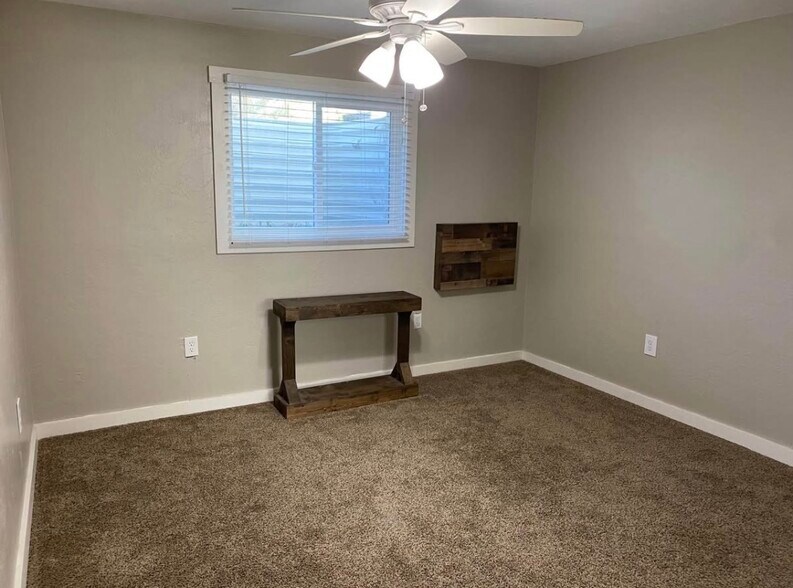 Building Photo - 4775 Home Run Aly