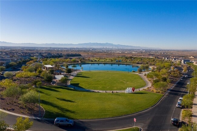 Building Photo - 832 Canonbury St