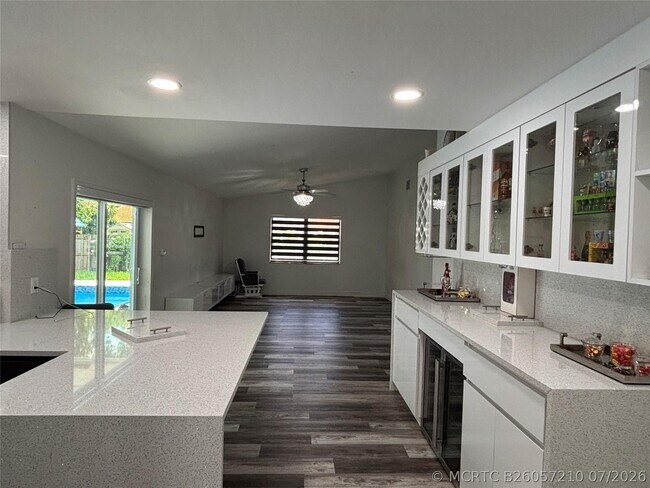 Building Photo - 6421 Crossbow Ct