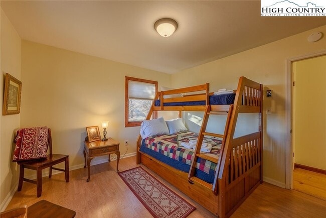 Building Photo - 1776 Beech Mountain Pkwy