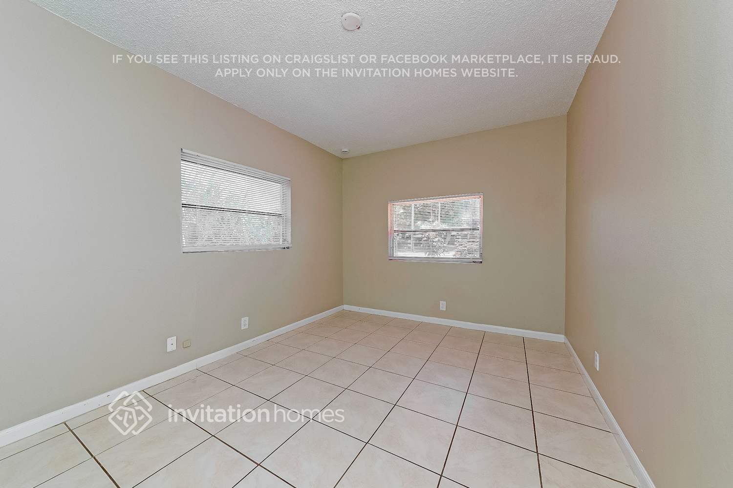 Building Photo - 3207 49th Ave Dr W