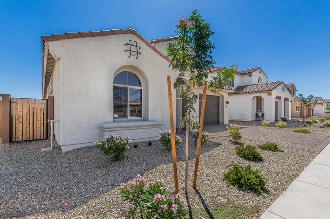 Building Photo - 14807 W Soft Wind Dr