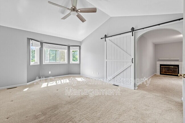 Building Photo - 7290 S Pierson St
