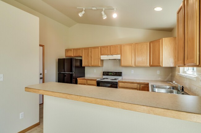Building Photo - Central 3-Bedroom Ranch Home with Attached Garage