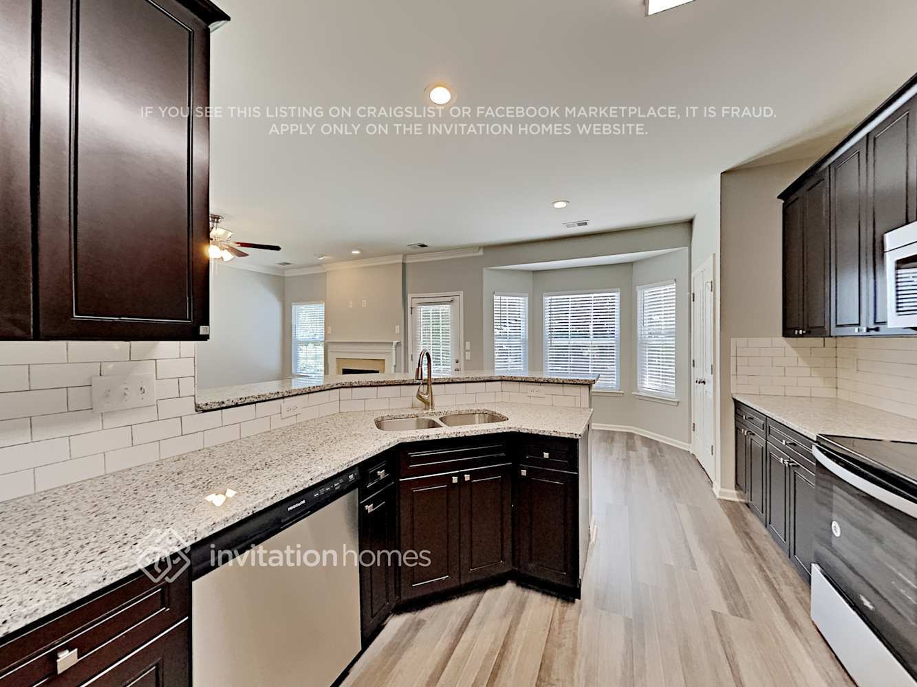 Building Photo - 14643 Eastgrove Dr