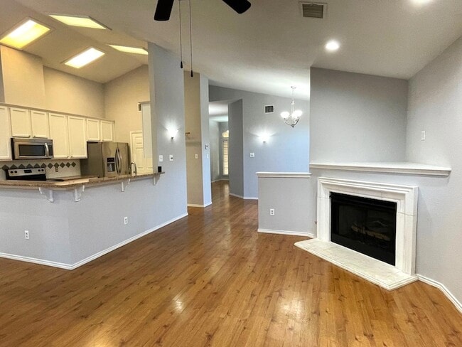 Building Photo - 604 Territory Cove