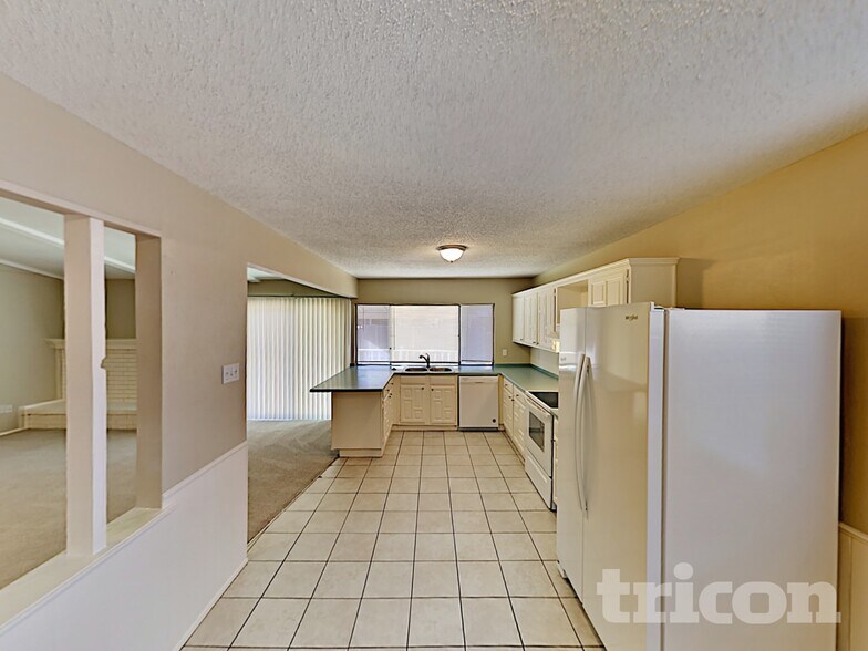 Building Photo - 7528 Four Winds Dr