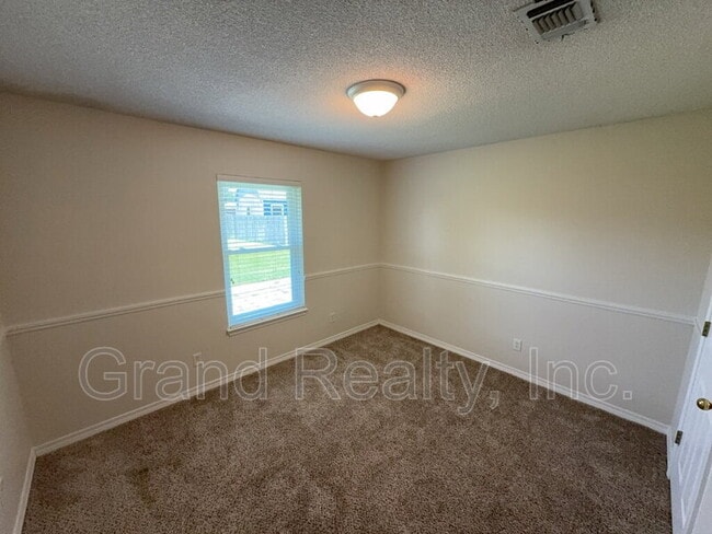 Building Photo - 3681 Berrypatch Ln