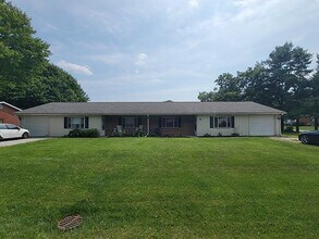 Building Photo - 157 Hickory Ln