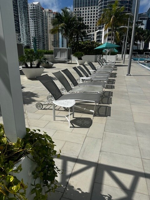 Building Photo - 950 Brickell Bay Dr