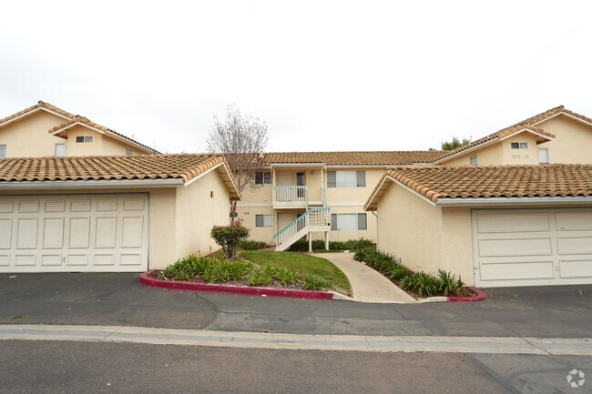 Building Photo - Vista Palomar
