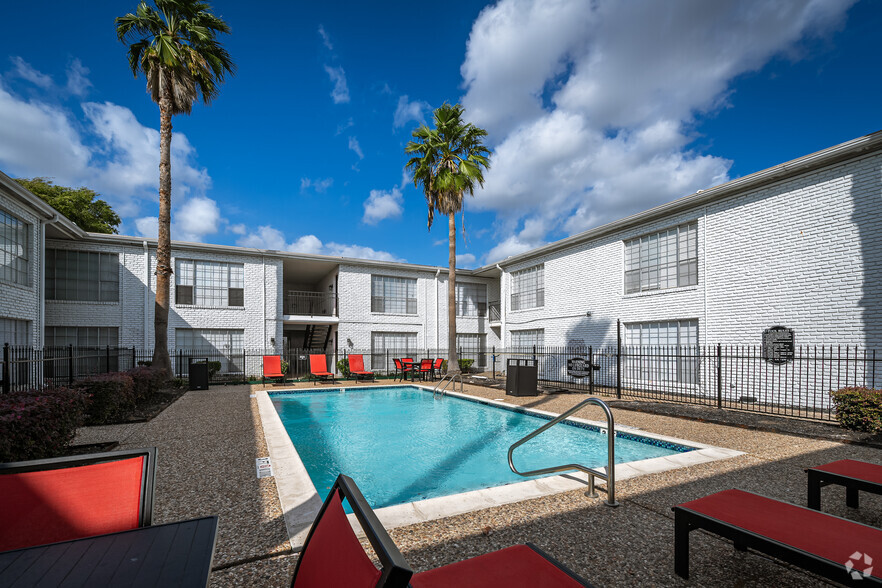 Primary Photo - Ridley Apartments