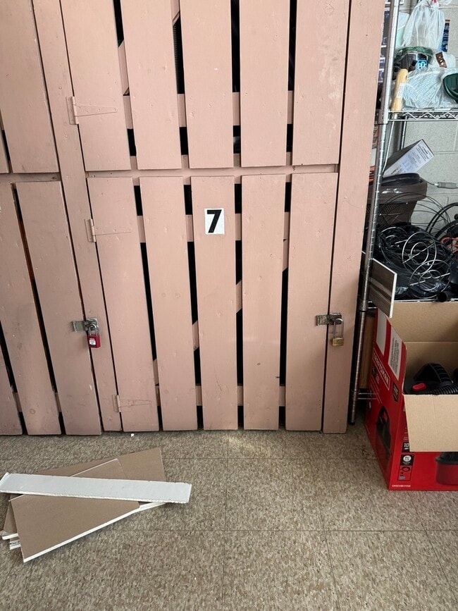 Building Photo - 2800 N 72Nd Ct