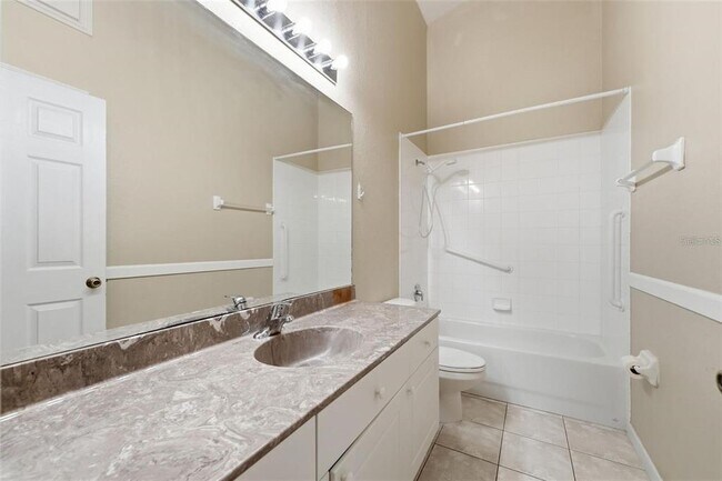 Building Photo - 2819 Maguire Dr