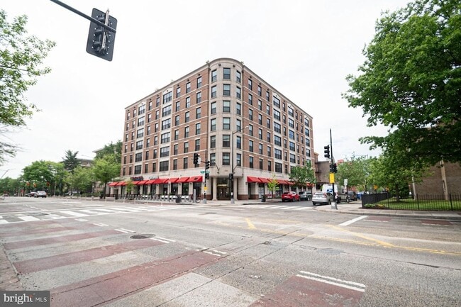 Building Photo - 2750 14th St NW