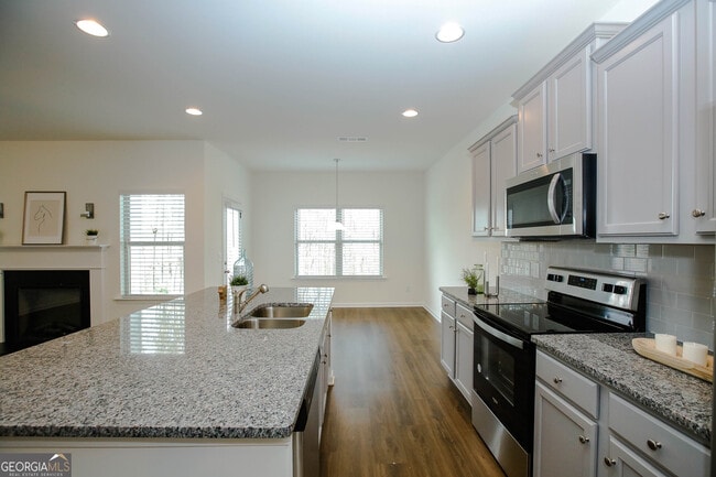 Building Photo - 138 Finley Dr