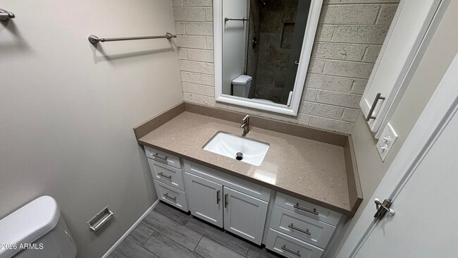 Building Photo - 7740 E Heatherbrae Ave