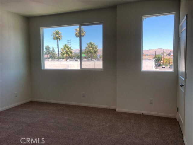 Building Photo - 18447 W Calico Ln