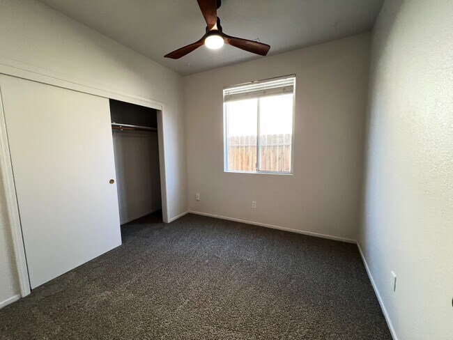 Building Photo - 10821 Tivoli Ct