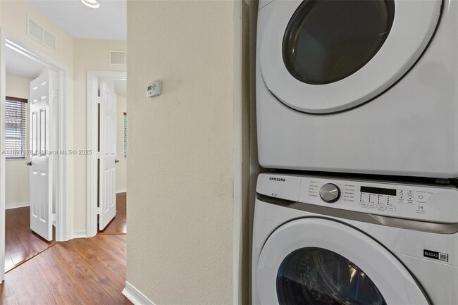 Building Photo - 12421 SW 50th Ct
