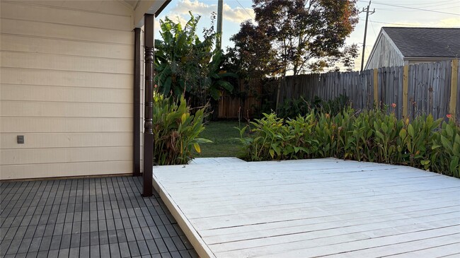 Building Photo - 11423 Wickersham Ln