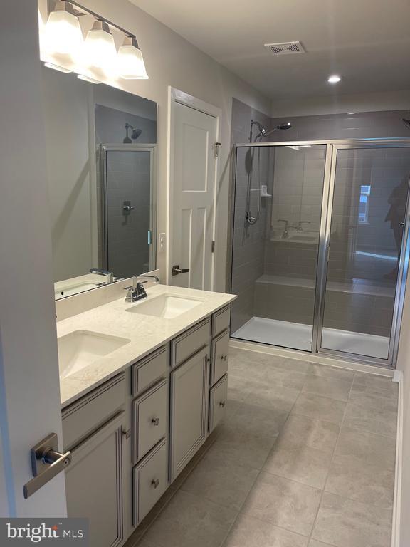 Building Photo - 205 Hibiscus Way