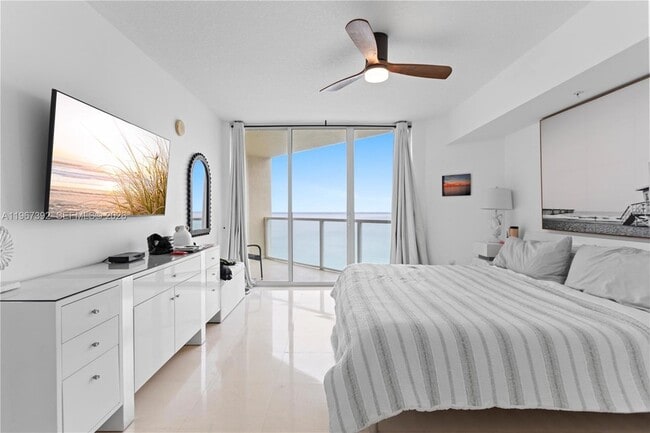 Building Photo - 16699 Collins Ave