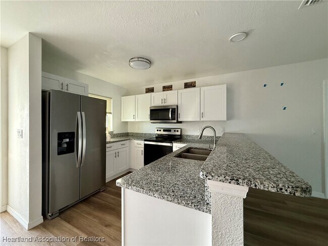 Building Photo - 5509 Castania Dr