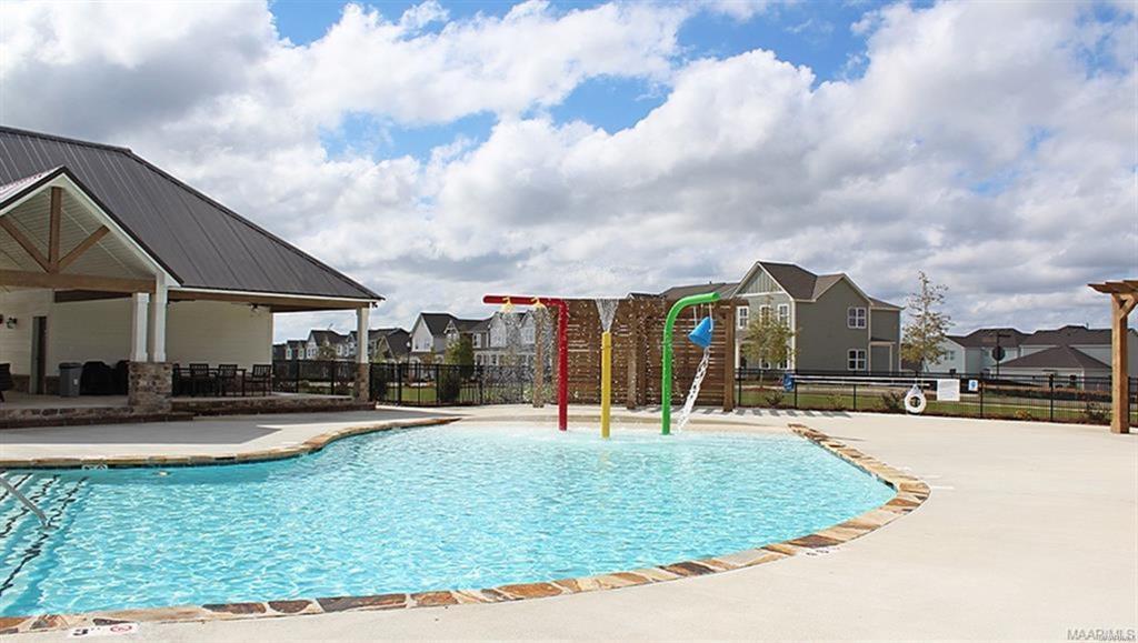 Building Photo - 5206 Pike Lp