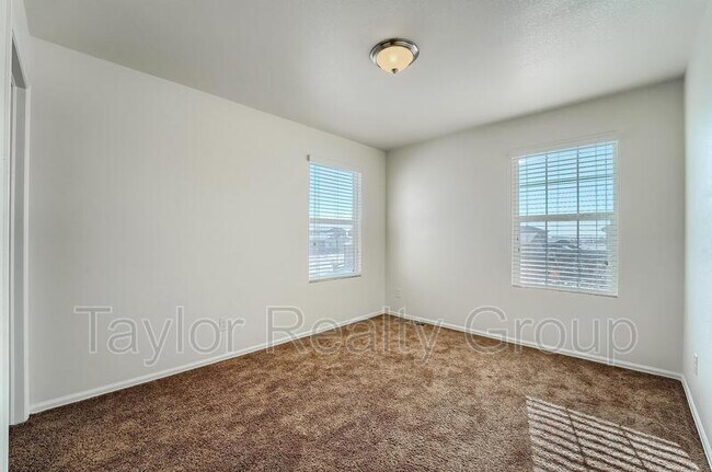 Building Photo - 2273 Saddle Back Ct