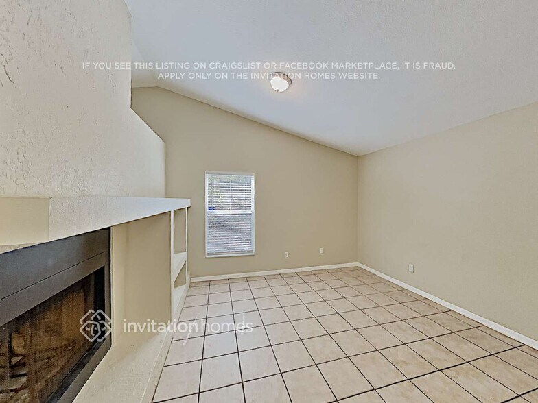 Building Photo - 2436 Delbarton Ave