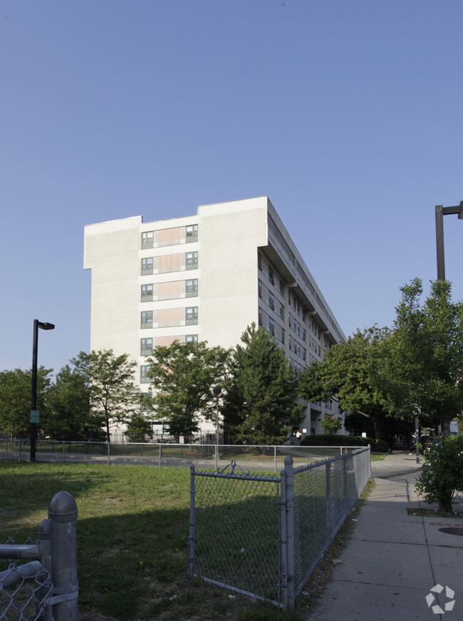 Building Photo - Roxse Homes Apartments