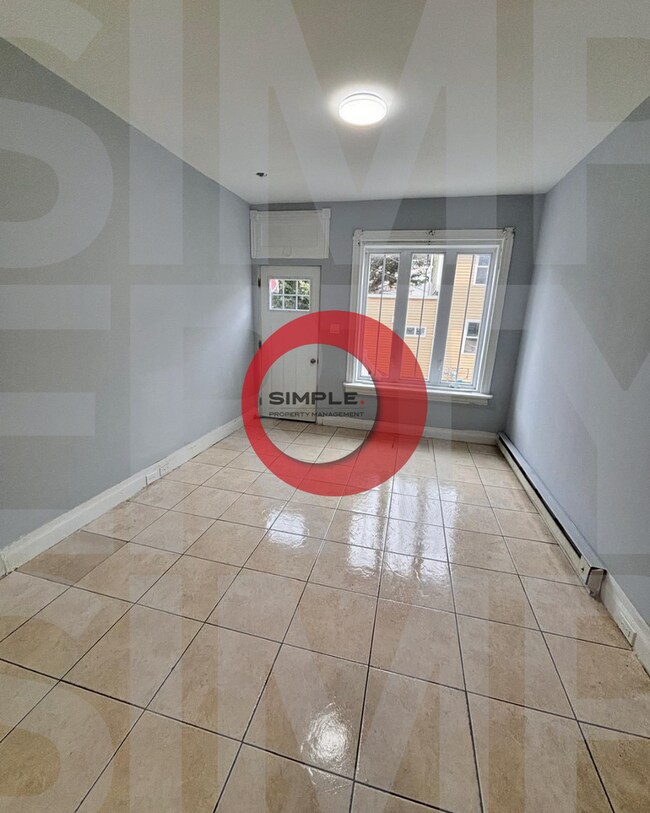 Building Photo - 113 W Elm St