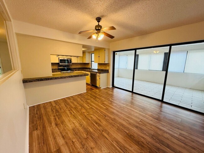 Building Photo - 8992 Hernando Way