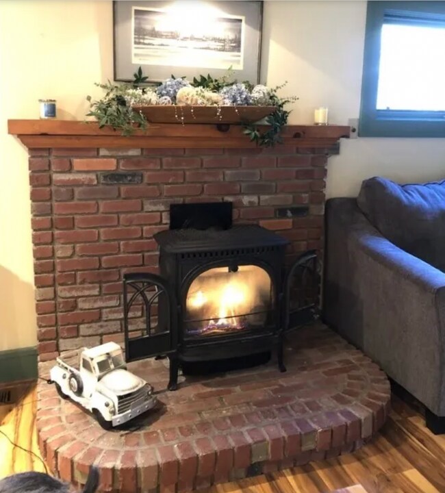 Building Photo - 4 Irving Pl