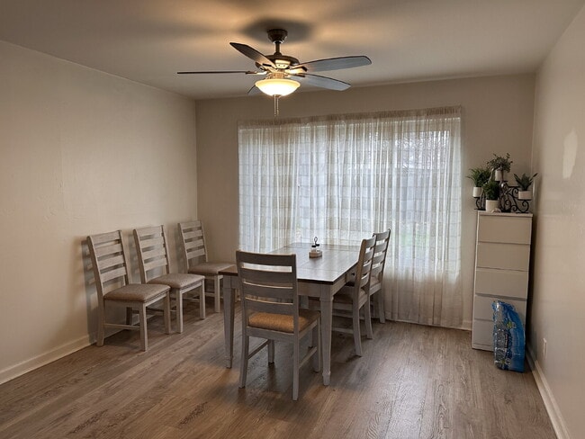Building Photo - A Clean, Well-Sized Home With Solar in Woodland