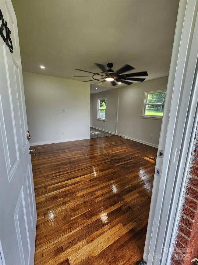 Building Photo - 215 Mattoon St