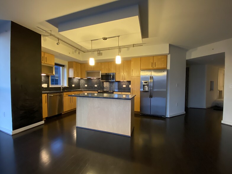 Chalkboard wall & blue granite countertops - 1025 First St SE