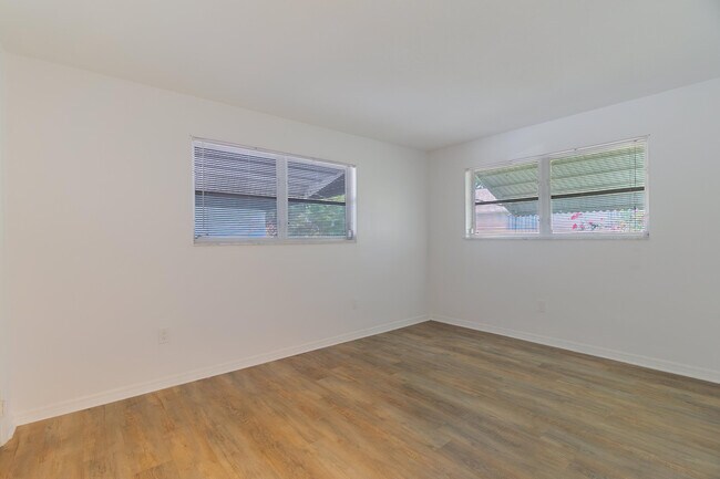 Building Photo - 4375 Forest Ln