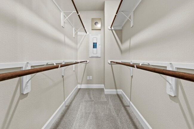 Building Photo - 1916 Huntly Chase Dr