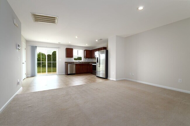 Building Photo - Single Family Home
