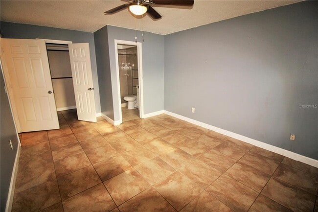 Building Photo - 610 Wilshire Dr