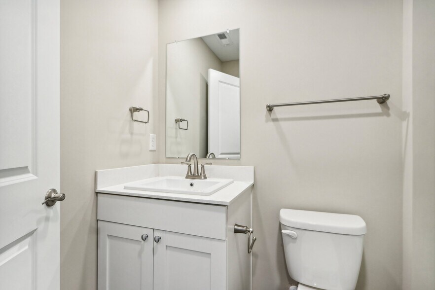 Building Photo - 537 Marsh Aster Dr
